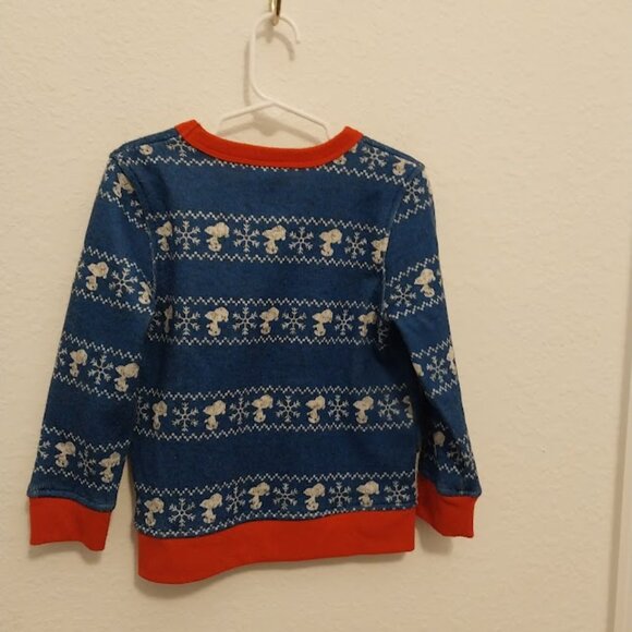 Snoopy Christmas Sweater - Picture 10 of 11